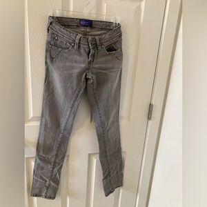 Miley Cyrus Women’s Skinny Jeans (size 1)